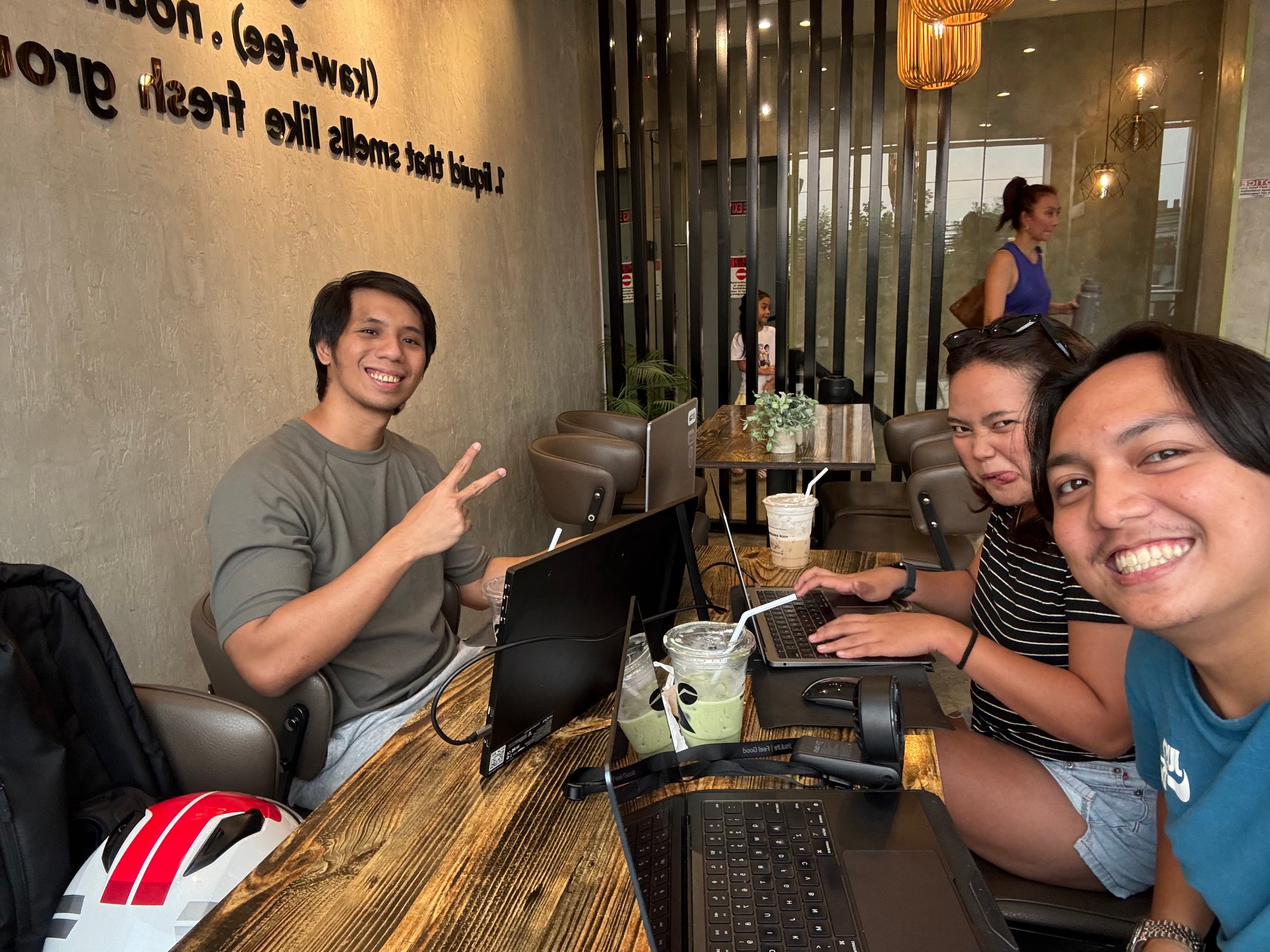 Ericson Dalusong coaching Ranky Aro in an in-person Clay Cup preparation session at a coffee shop in Manila